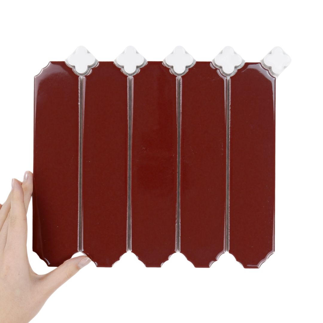 plytka-cecile-rubin-polysk-z-biala-koniczyna